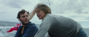 Review phim Adrift - Giành anh từ biển - Chuyện tình sóng gió- Ghiền Review